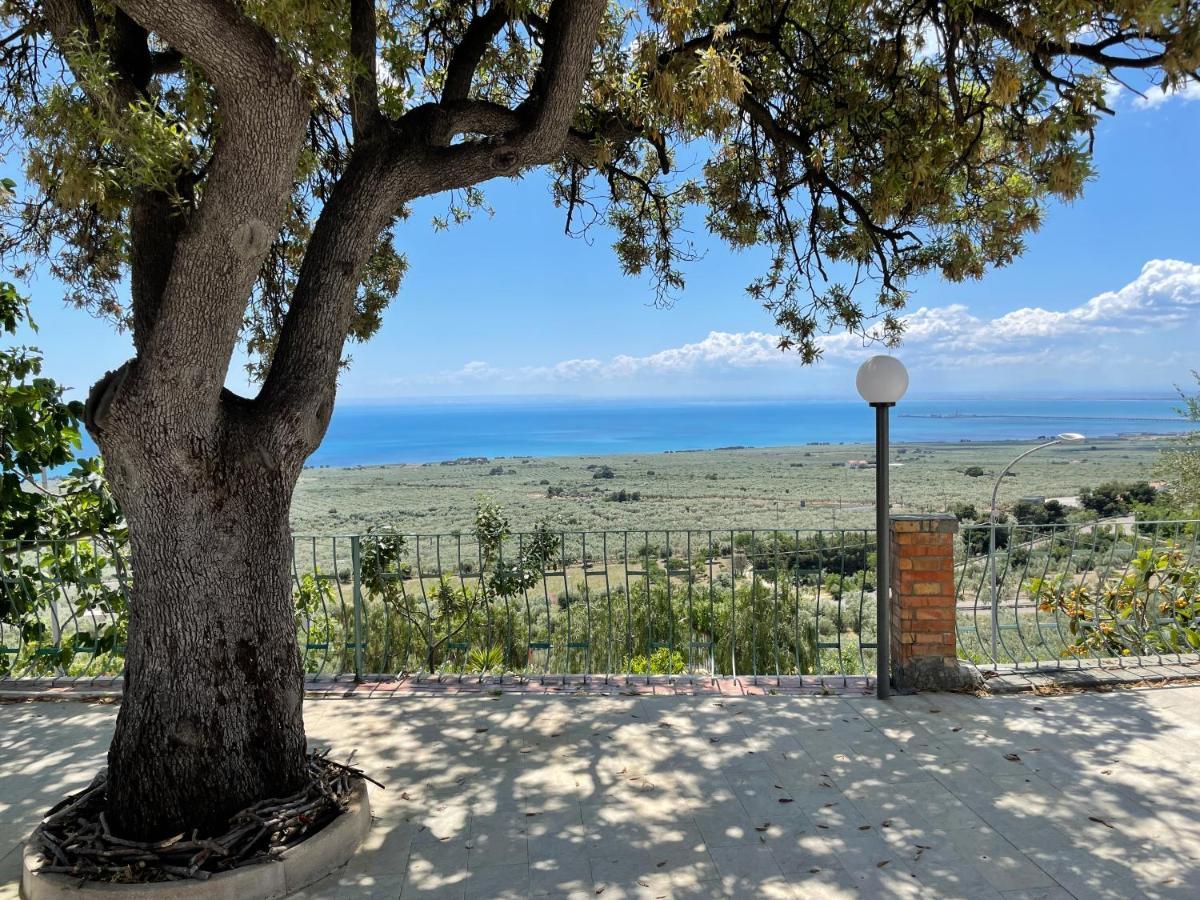 Villetta - Qui Dove Il Mare Luccica - Affitti Brevi Italia Monte SantʼAngelo Exterior foto